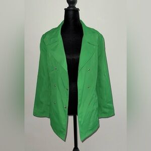 Liz Claiborne Kelly Green Trench Coat with notched lapels & adjustable fit